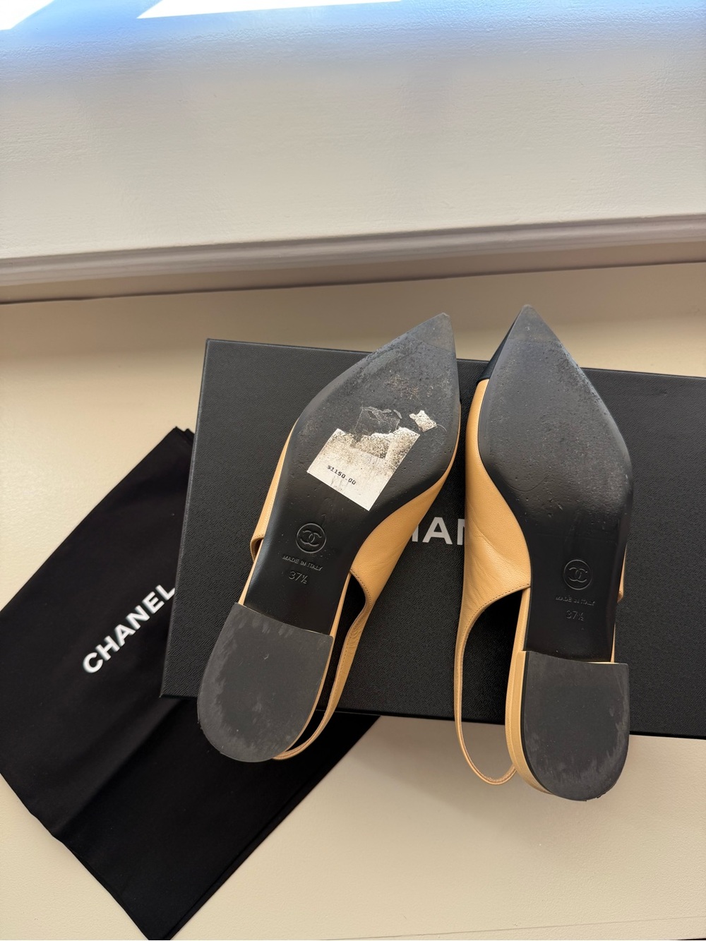 CHANEL Two-Tone Pointed Slingback Flats in Beige and Black - Picture 4 of 5